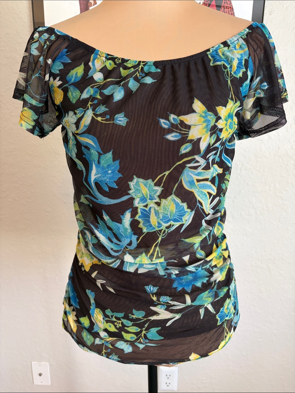 New York and company soho jeans black floral mesh top size small